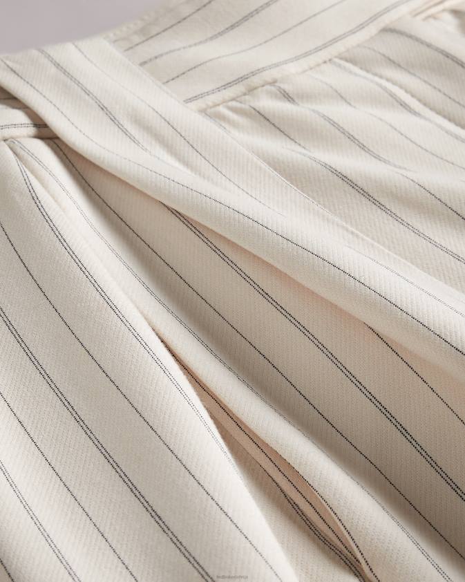 apģērbs Ted Baker kllarat pielāgotas stobra kāju bikses krēms sievietes 26TV270