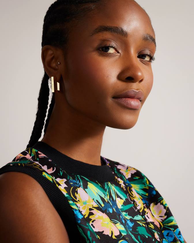 rotaslietas Ted Baker saadiey lieli kvadrātveida viras auskari zelta krāsa sievietes 26TV1080