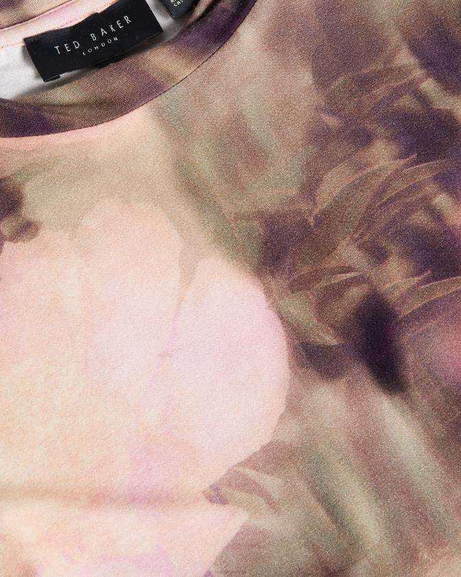 apģērbs Ted Baker yazmean piegulošs ziedu T-krekls ar izlocītu kaklu koraļļi sievietes 26TV263