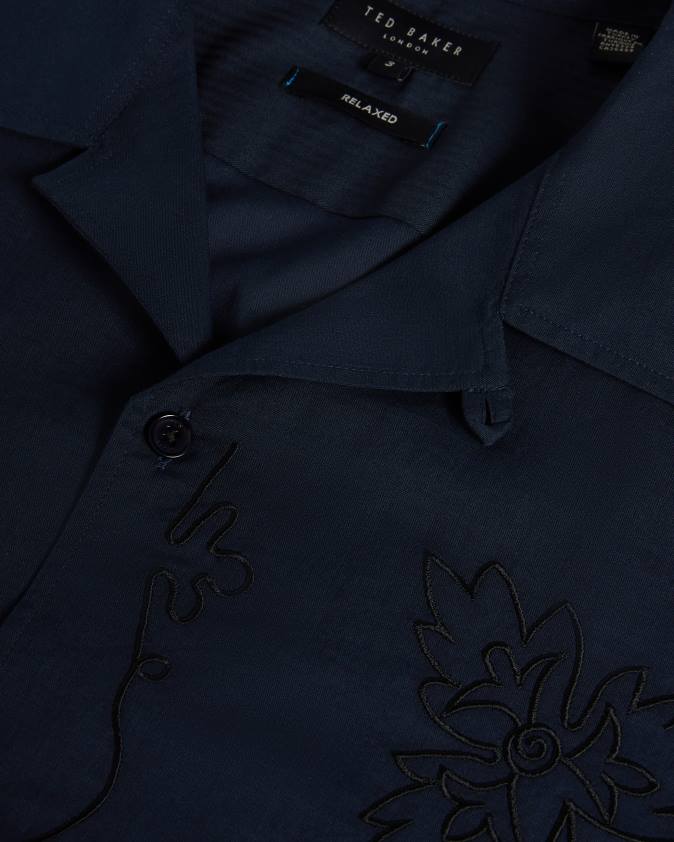 apģērbs Ted Baker Ranney kokvilnas krekls ar īsām piedurknēm ar ziedu izšuvumu flote vīriešiem 26TV1505