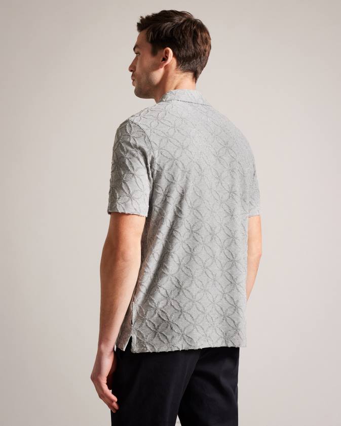apģērbs Ted Baker maroc žakarda polo krekls ar rāvējslēdzēju ar īsām piedurknēm pelēkais merģelis vīriešiem 26TV1515