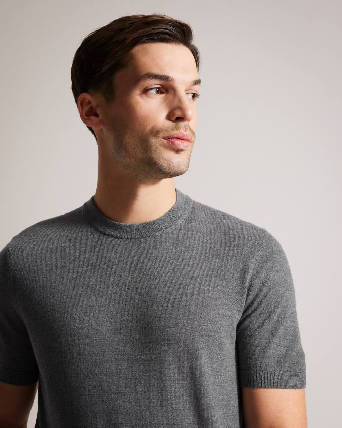 apģērbs Ted Baker senti adīts t-krekls ar īsām piedurknēm ogles vīriešiem 26TV1582