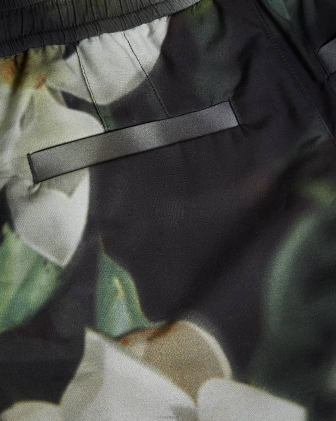 apģērbs Ted Baker caol digitāli šorti ar ziedu apdruku melns vīriešiem 26TV1712